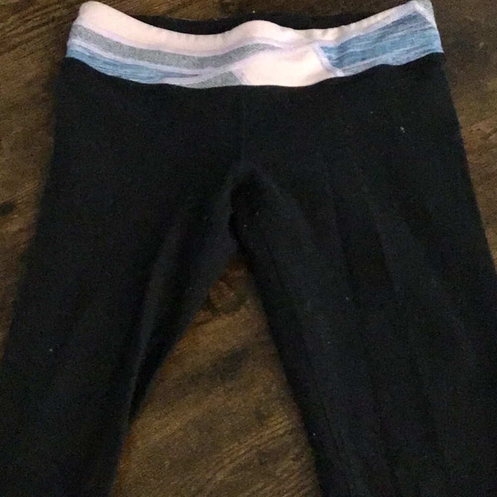 Blank and Pink Ivivva Leggings